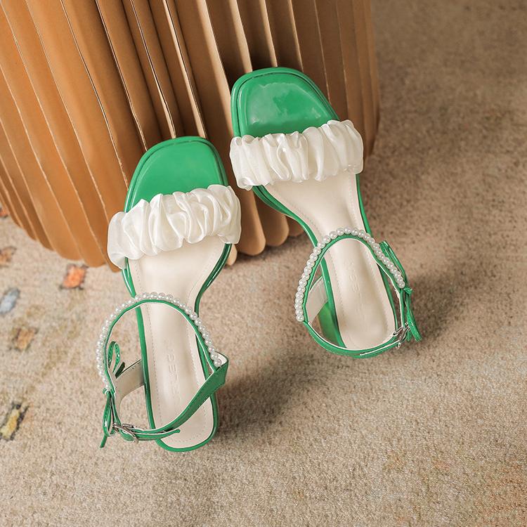 Женские босоножки на массивном каблуке. Летние босоножки на высоком каблуке — фото 10