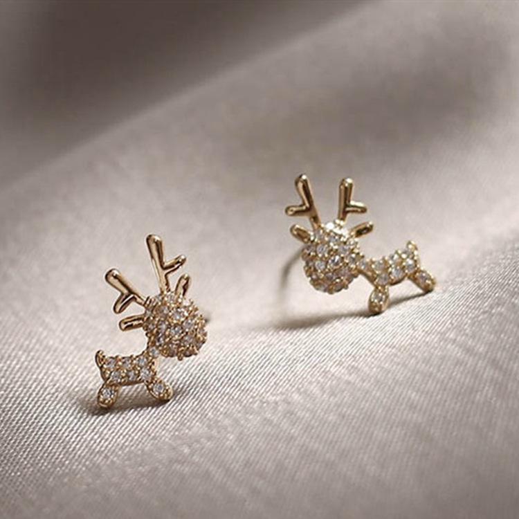 S925 Silver Needle Korean Minimalist Reindeer Stud Earrings - Cute, Sweet, and Versatile Christmas Accessory.