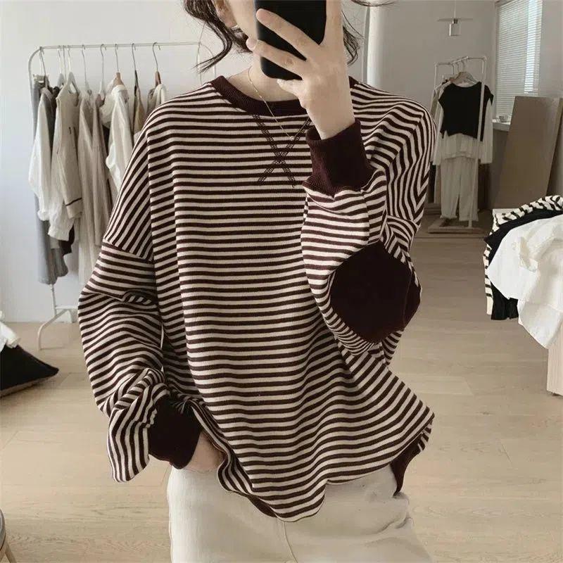 Youthful Plus Size Women's Striped Hoodie - Korean Style, Loose Slimming Fit, Long Sleeve Pullover for Spring and Autumn.