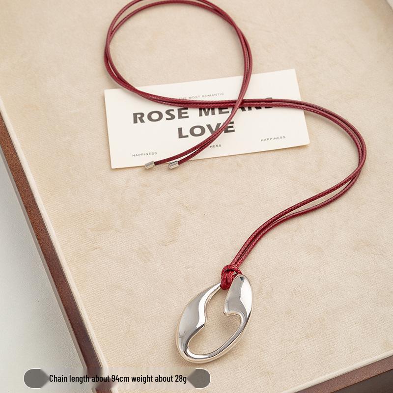 2025 Fashion Leather Cord Clavicle Necklace - Women's High-End Luxury Pendant Chain Accessories