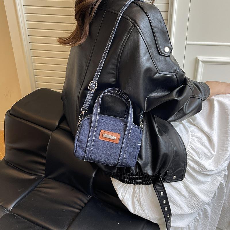 Washed denim hand carry small bag women's new trendy fashion simple pillow bag autumn and winter texture messenger bag