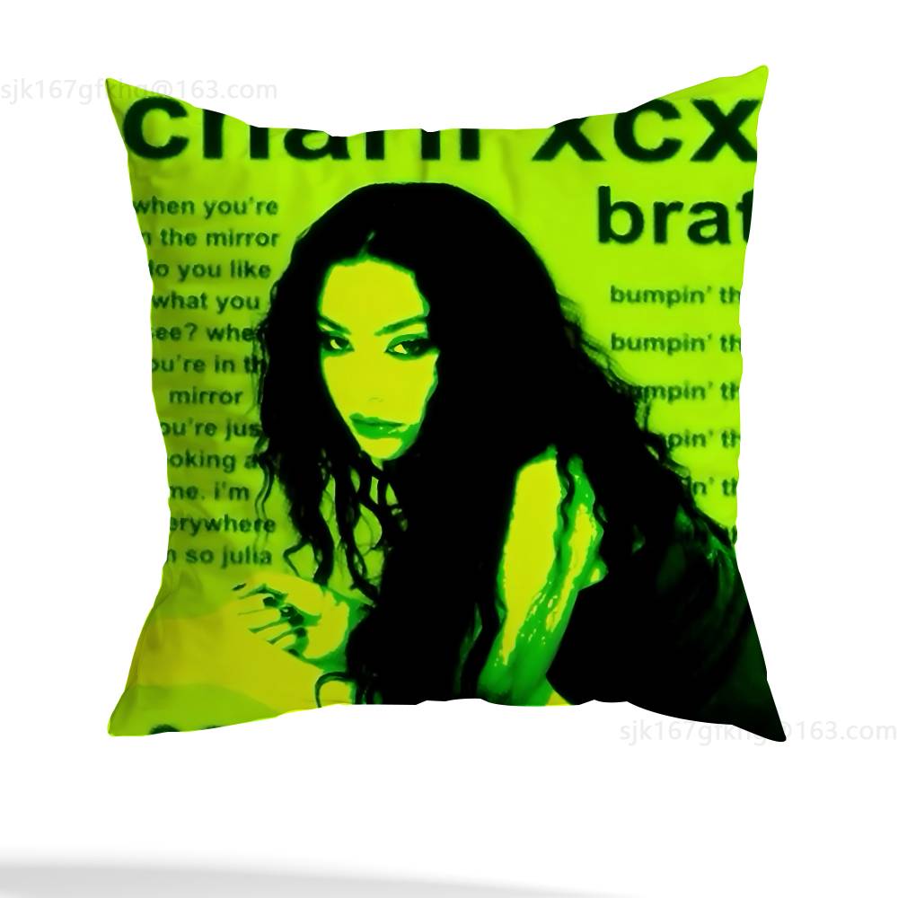 Poszewka na poduszkę z wizerunkiem piosenkarki Charli Xcx, w stylu casual, odpowiednia do dekoracji domu (z wyłączeniem rdzenia poduszki)