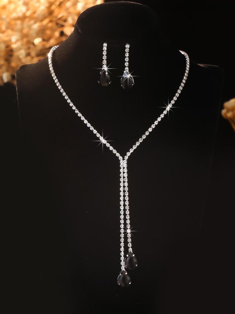 European Style Rhinestone Necklace: Elegant & Fashionable Jewelry for Women