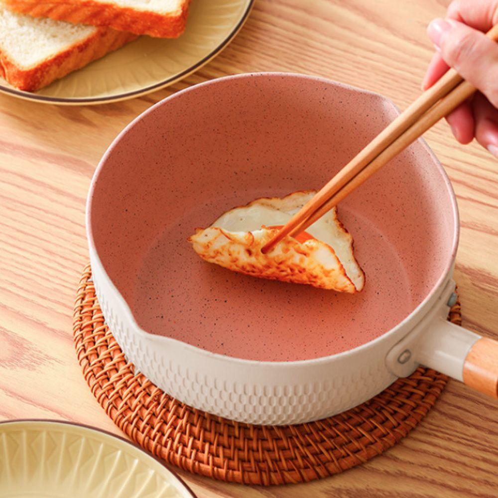 Wooden Handle Japanese Saucepan Universal Diversion Port Soup Pot Aluminum Alloy with Lid Non-stick Pan Baby Food
