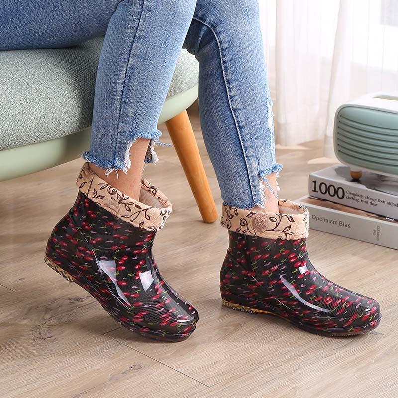 Fleece short rain shoes water shoes women wear waterproof rain boots non-slip shoes light car wash work water boots warm rubber shoes