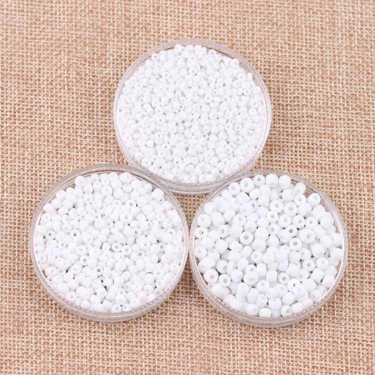 Diy Jewelry Parts Are Made Of Beaded Material 2-4Mm-5Mm Solid Color Rice Bead Ceramic Electric Earrings, Bracelets And Necklaces.
