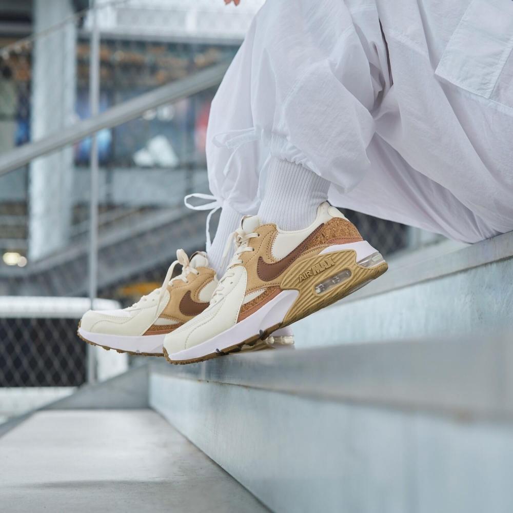 Nike Women S Air Max Xie 001 Sfprl Arcbn Wdj1975 001 Sfprl Arcbn