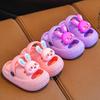 Kindersandalen für Mädchen, Sommer Cartoon Süße Prinzessin Weichsohle Rutschfest Haus Badeschuhe für Kleinkinder und Babys, Jungenschuhe