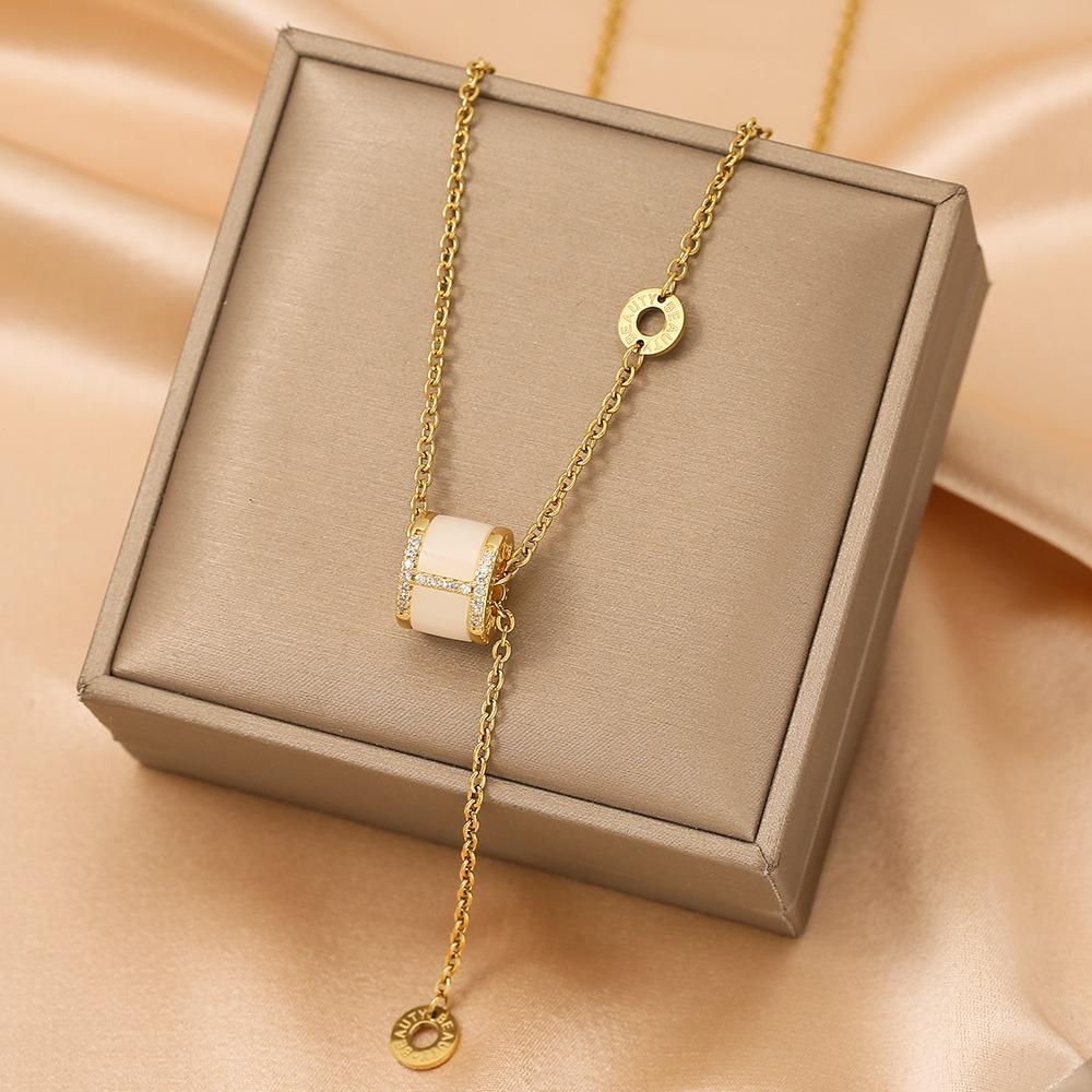Golden Luxury Diamond Titanium Steel Necklace Women Fashion Slim Waist H Pendant Collarbone Chain