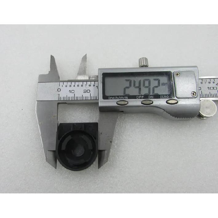 For Chery QQ / QQ3 / QQ6 / A1 / Cowin Screw Cap on The Front Wiper Arm Wiper Strut Holder Screw Cap