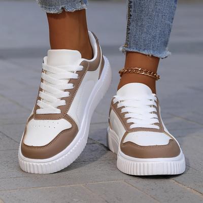 Încălțăminte pentru femei – Adidaşi