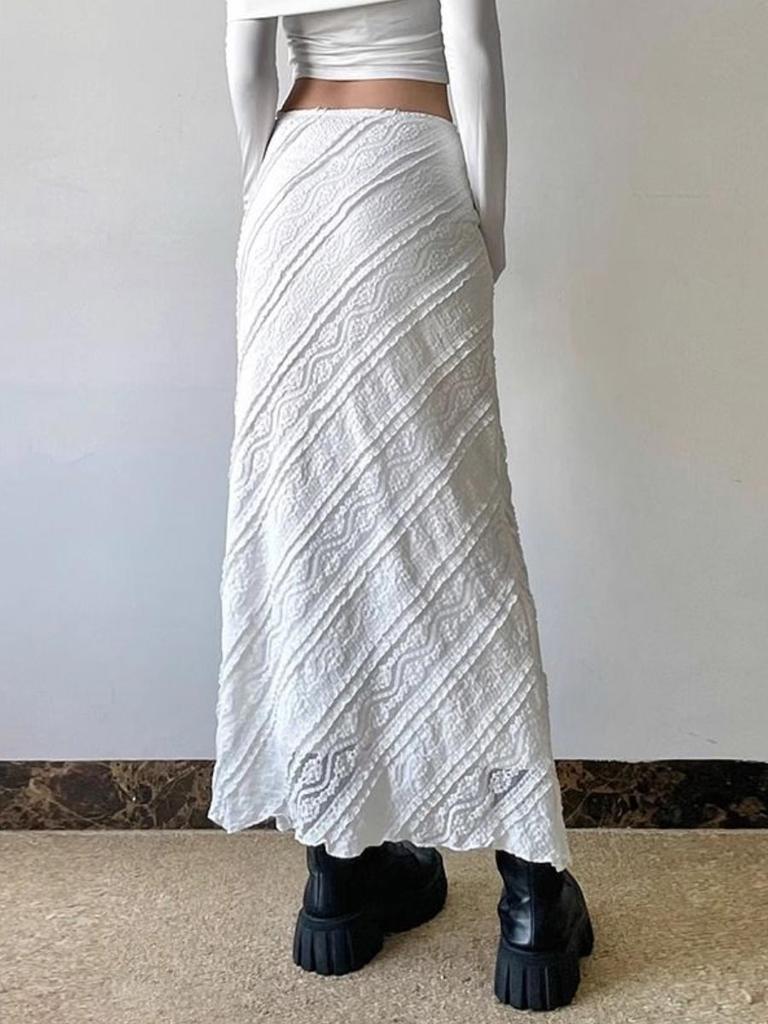 Elegant White Lace Skirt for Women Vintage Style Slim Fit Package Hip Long Skirt Y2k Casual Fashion Clothes Summer