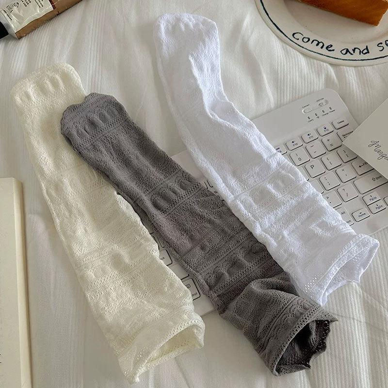 Summer and Spring Lightweight Vintage Lace Women's Mesh Open-weave Breathable Mid-calf Socks, Ballet-style Stacked Socks
