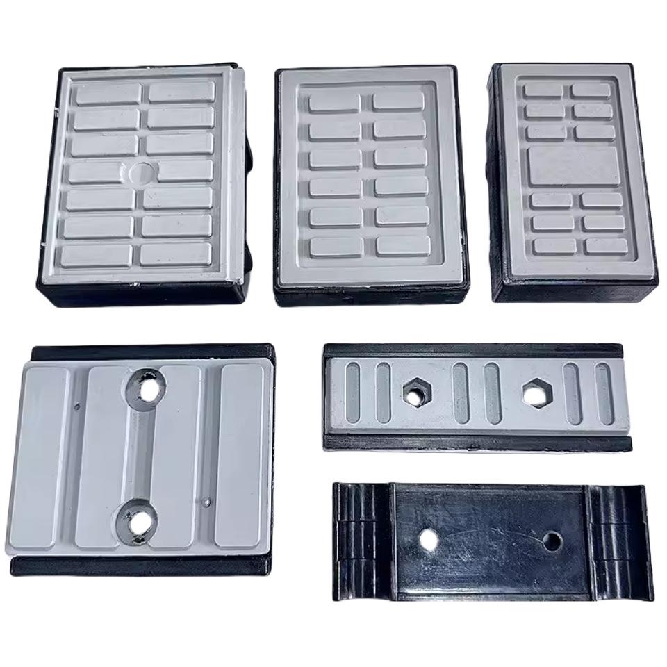 Automatic & Semi-Automatic Edge Banding Machine Accessories: Conveying Chain Block & Pressure Roller for Woodworking Machinery