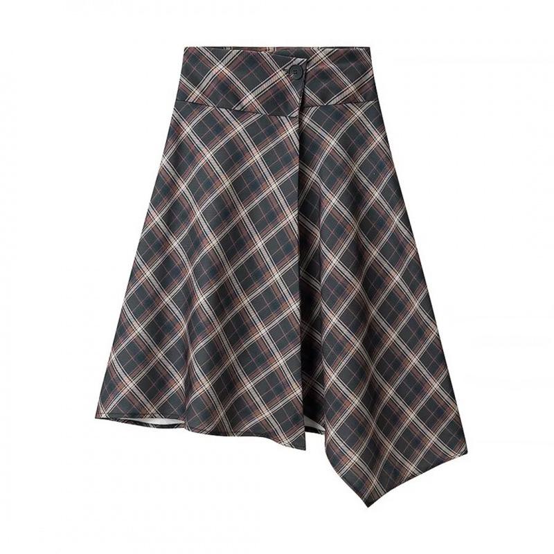 Winter 2025 Chic European-American Irregular Plaid Skirt Medium