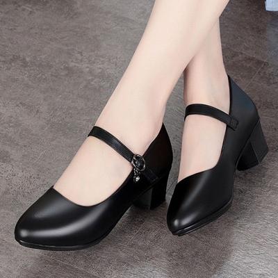 Spring and Autumn Seasons Single Shoes Black Soft-soled Comfortable Shoes Leather Shoes Middle Heel One-word Button High Heels