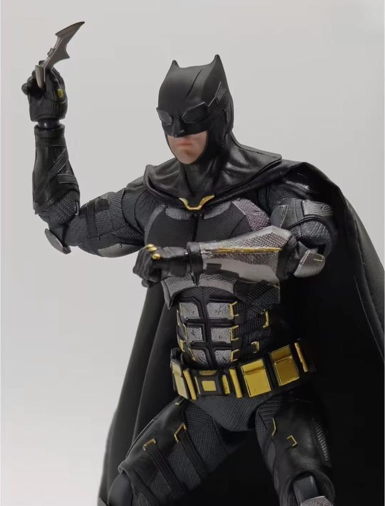 20 Spot-On Movie And Comic 16cm Bat Action Figures, Perfect As Desktop Ornaments And Festive Surprise Gifts For Fans