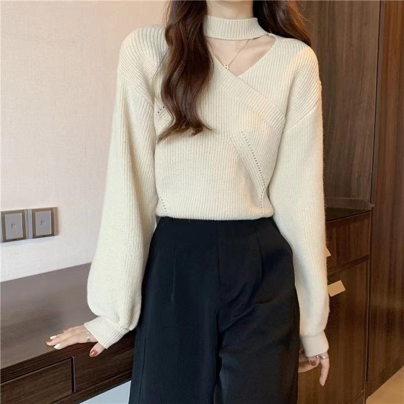Autumn And Winter New Design Sense Hanging Neck Sweater Women's Fashion V-neck All-match Slimming Clavicle Knitted Top