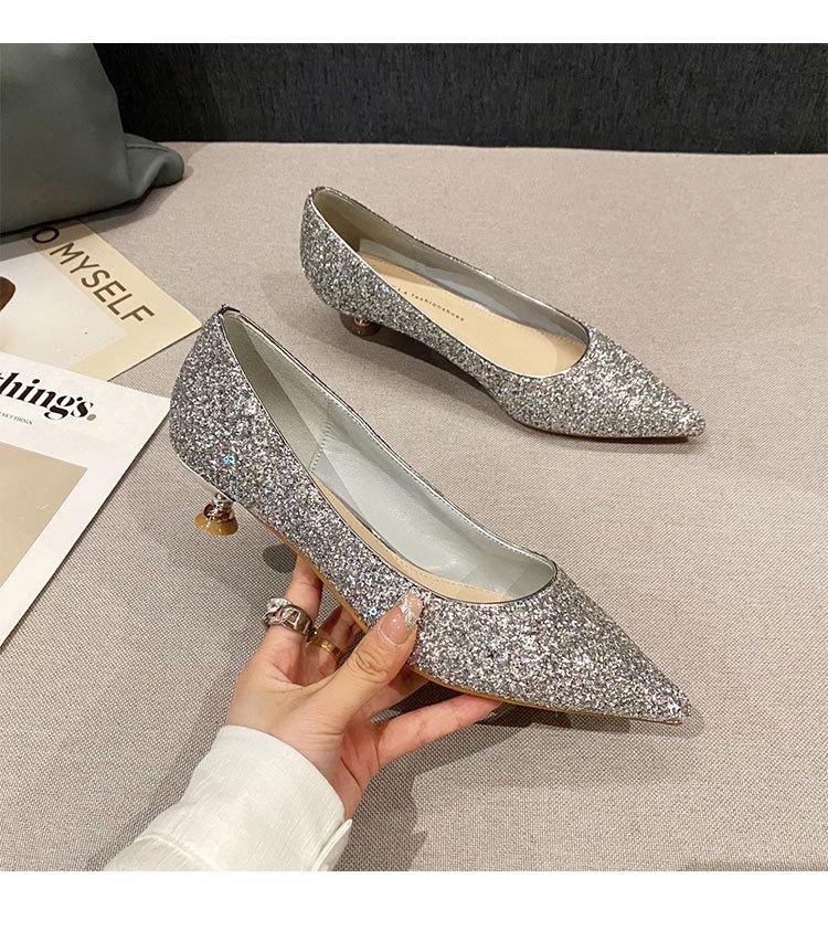 Temperamentní boty na nízkém podpatku s mělkým výstřihem ve velkých velikostech dámské podzimní nové boty na nízkém podpatku s vysokým smyslem jednobarevné boty se špičkou, neunavují nohy, vysoké podpatky