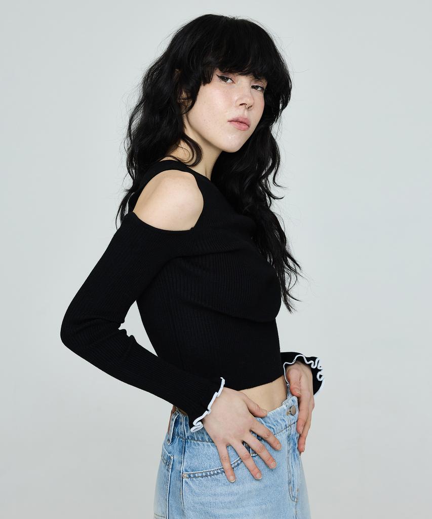 INSTANTFUNK One-Point Cutout Knit - Black