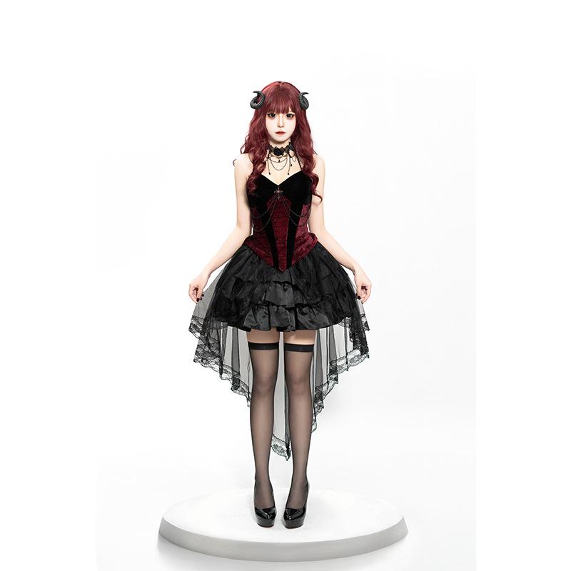 Cosplay new hot girl retro dark temperament fluffy dovetail dress set halloween cos goth queen devil dress up