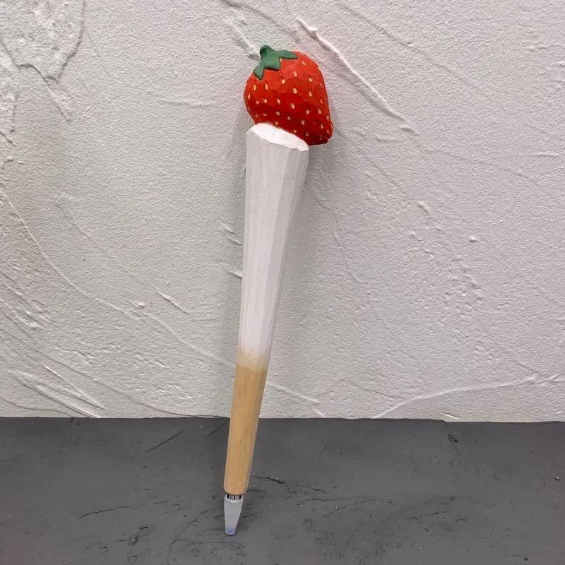 

Креативная ручка из дерева ручной резьбы в форме животного Strawberry