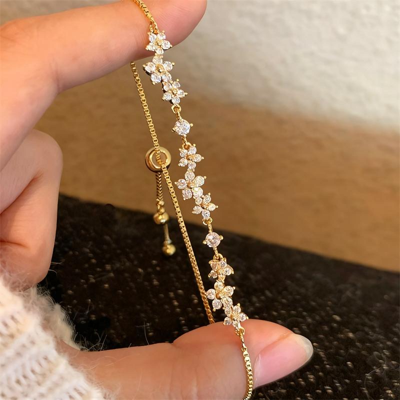 Exquisite Shining Micro-inlaid Zircon Flower Pull-Out Bracelet for Women Cherry Blossoms Snake Chain Bracelet Daily Jewelry