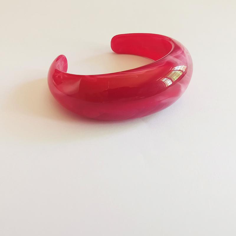 Fashion Exaggerated Opening Acrylic Bracelets for Women Simple Blended Jelly Colored Curved Cuff Bangle Female Jewelry