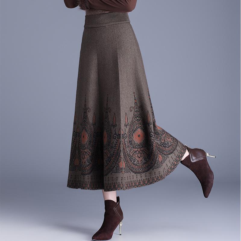 Dámské stylové vlněné pletené šaty s splývavou áčkovou midi sukní, novinka podzim/zima 2025