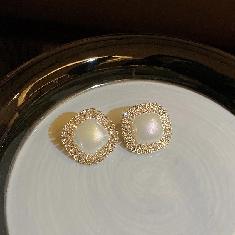Elegant 2023 S925 Sterling Silver Square Pearl Stud Earrings - Fashionable and Versatile