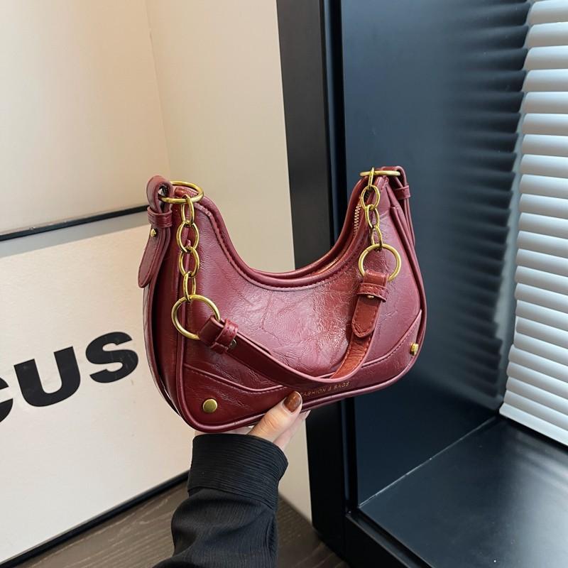 Underarm bag Women's bag Portable trendy fashion French high sense foreign style retro versatile chain One shoulder messenger bag