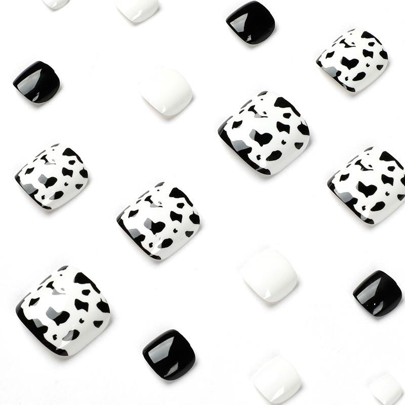 Summer Black and White Leopard Print Foot Nail Piece Fake Nail Nail Piece Nail Piece Nail Piece Wearable Nail Piece Nails