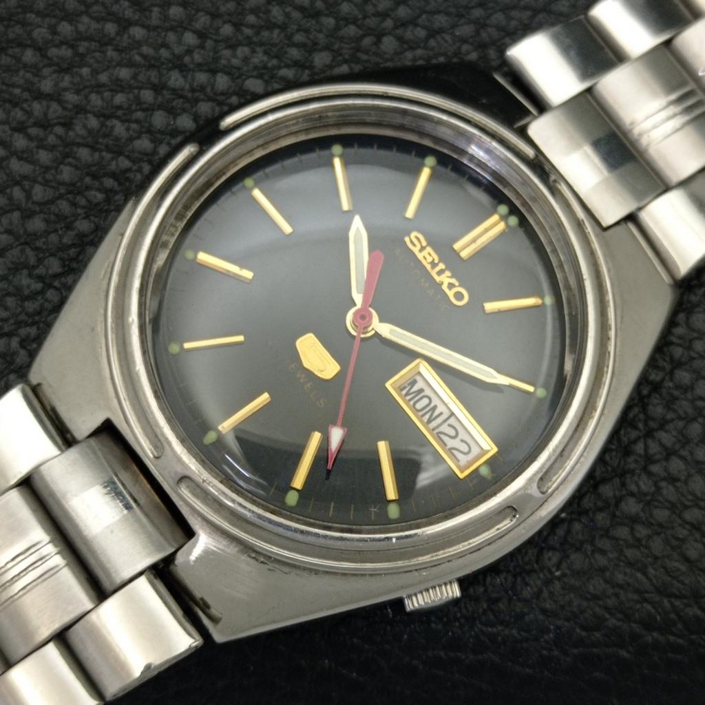 GENUINE VINTAGE SEIKO 5 AUTOMATIC 7019A JAPAN MENS BLACK DIAL WATCH a701916-5 R207-a701916