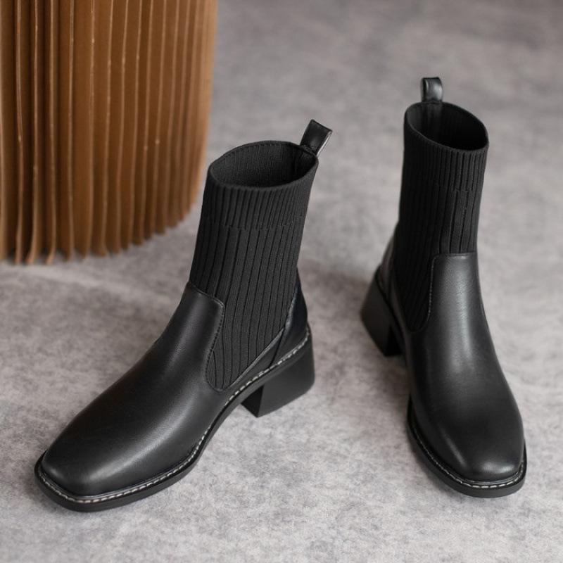 

Новые кожаные ботинки Мартин на низком каблуке, женские, резиновая подошва, большой размер, женские ботинки, квадратный каблук, удобные ботильоны, квадратный носок, голенище, кожаные ботинки 39 чёрный