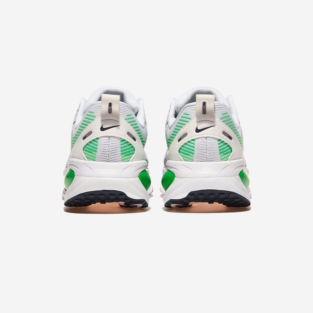 Nike Vomero 18 Wide [IF0514-101]