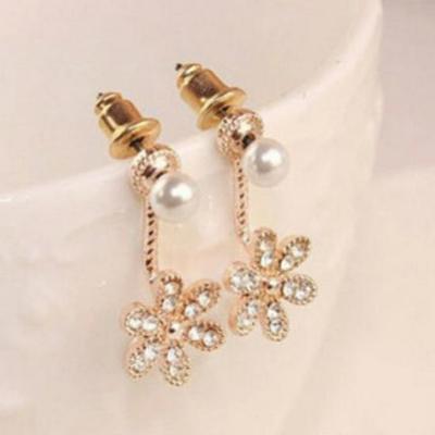 Korean Style Pearl & Diamond Five-Petal Flower Stud Earrings