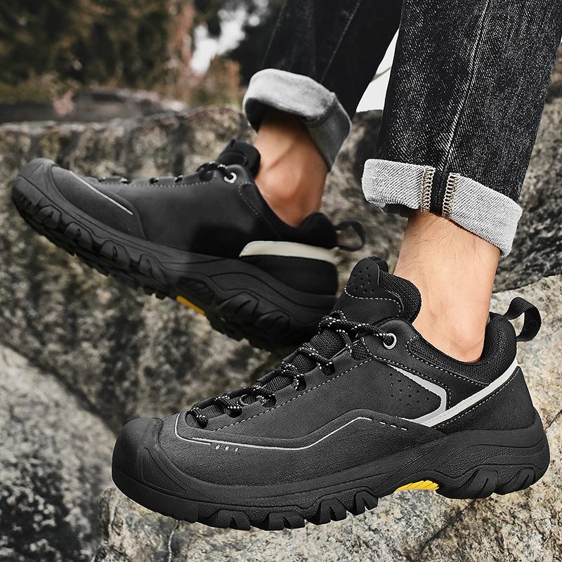 Fashion 2025 Vintage Style Hiking Men Outdoor Waterproof Shoes Versatile Lightweight Non-Slip Sport Trekking Mens Sneakers Size 38-46