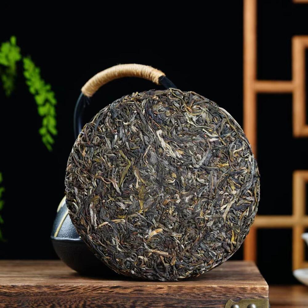 357g Yunnan Pu-erh Raw Tea Cake Lincang Aged Tree Puerh Shengcha Pu'er Green Tea