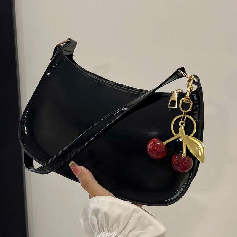 Yogodlns Vintage Retro Kabelka přes rameno pro ženy PU kůže Podpažní Crossbody Dámská Ležérní Kabelka Peněženka s třešňovým přívěskem