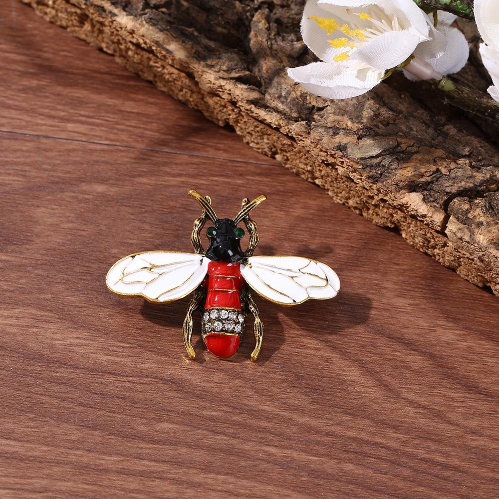 Преувеличенная брошь-паук со стразами для вечеринок и уникального стиля