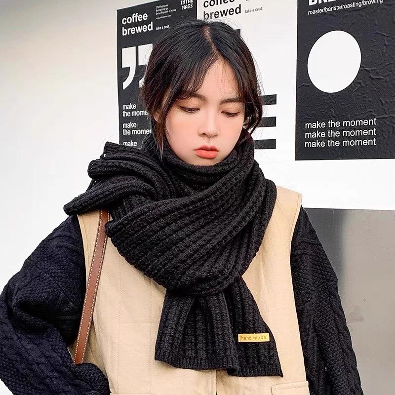 Internet Celebrity Knitted Love Scarf Female Autumn and Winter Black and White Plaid Soft Student Cute Thickened Scarf Couple