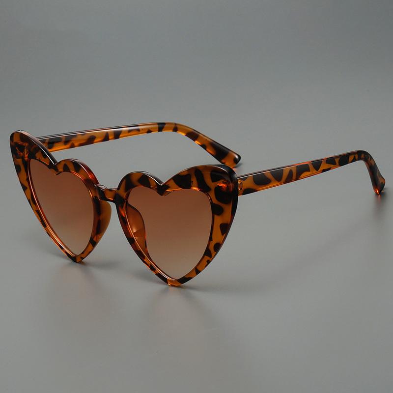 

Нові сонцезахисні окуляри Peach Heart Women Fashion Love Sunglasses Party Large Personalized Glasses Fashion Accessory, неполяризовані