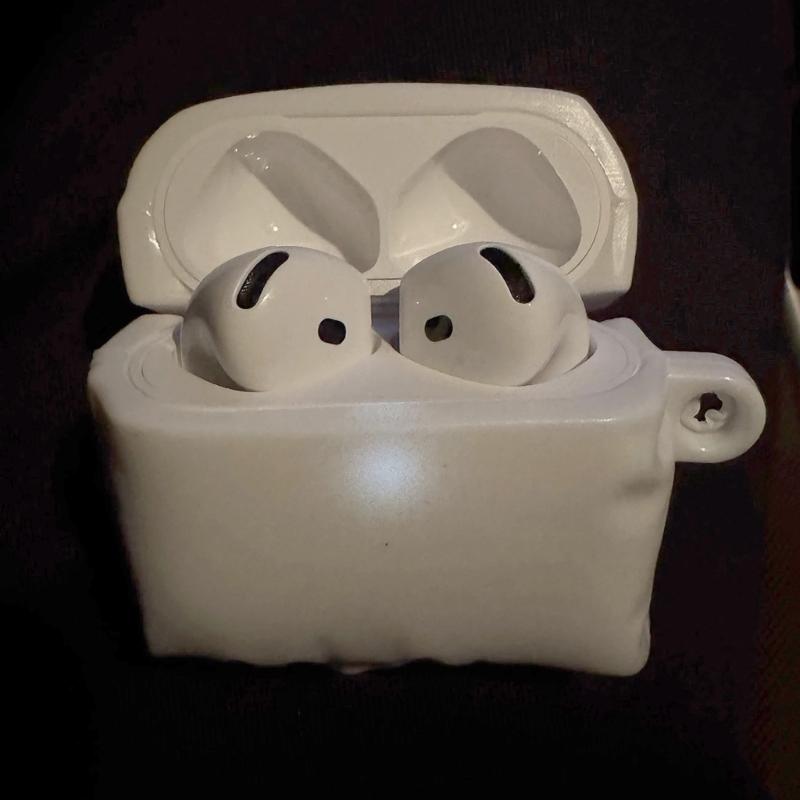 Funda Creativa para Auriculares con Forma de Cojín Cubierta Flexible de Silicona TPU Y Accesorio con Encanto Para Pods 4 2024