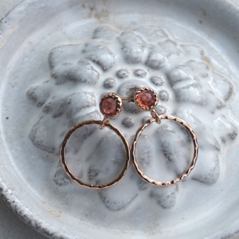 

martha in the garret joanie.garnet Garnet