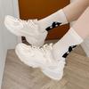 Fashionable Middle Calf Socks with Cartoon Cats Print in Soft Cotton Color Block Student Crew Socks Hosiery for Women