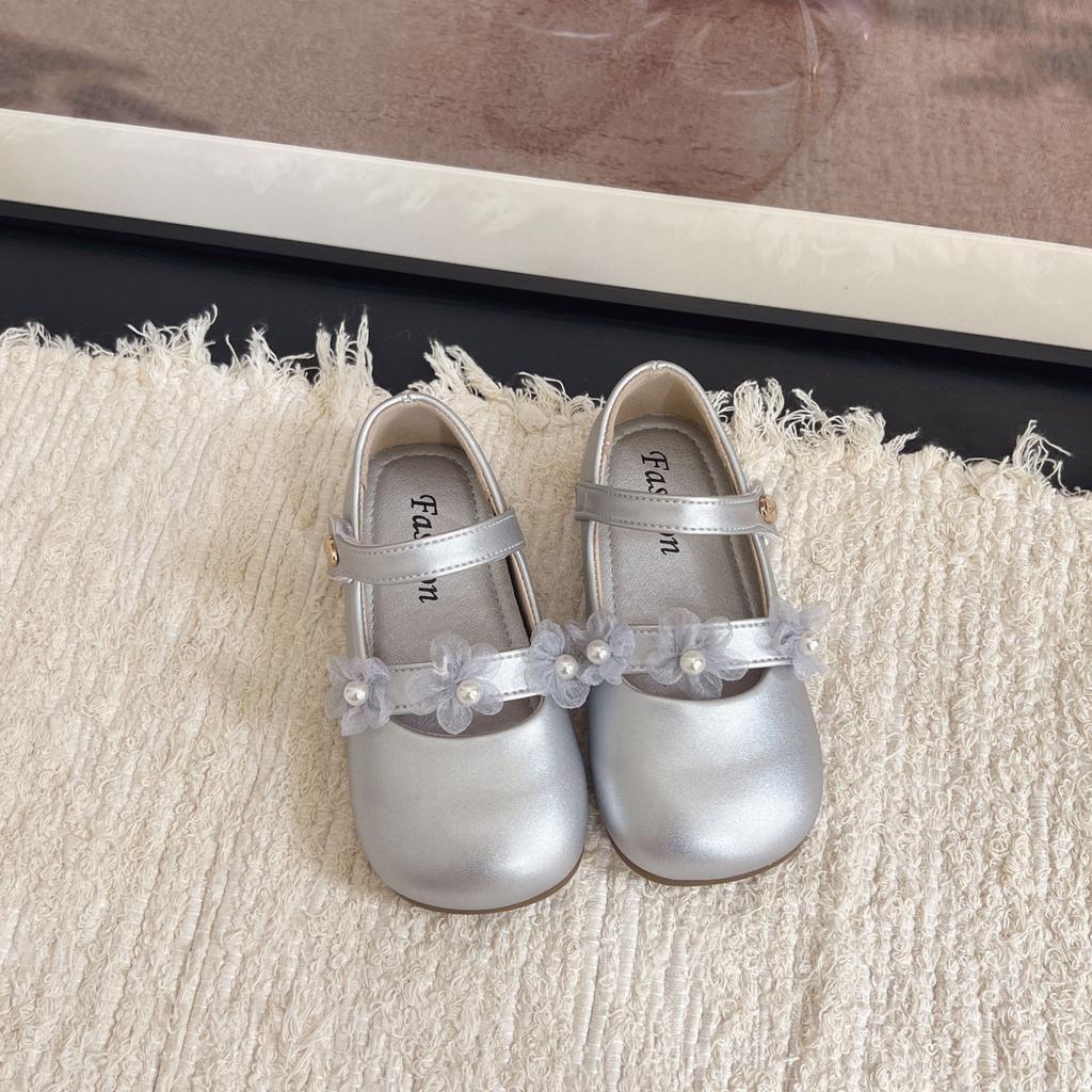 Girls' princess shoes 2025 spring and autumn new baby girl white flower small leather shoes with skirt soft sole children's single shoes