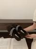 Französische Mary Jane Schuhe aus Samt mit Strasssteinen und flachem Boden für Damen, Herbst und Winter 2025, neue flauschige Einzel-Schuhe mit leichtem Ausschnitt, Damenschuhe