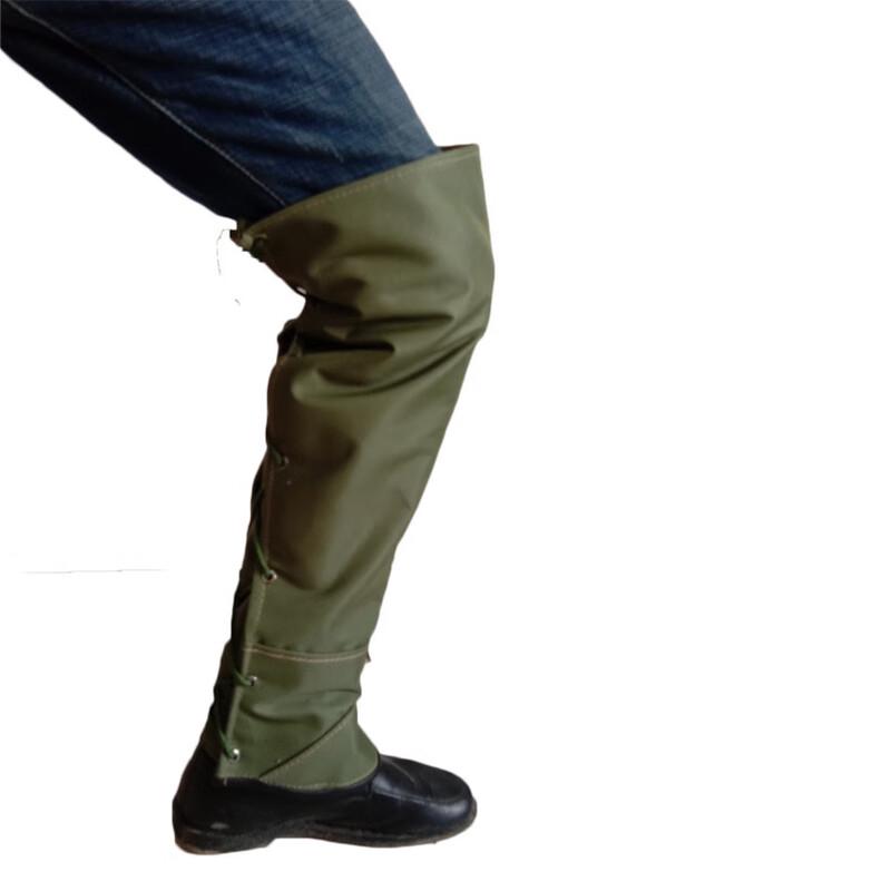 Venkovní návleky na nohy proti hadům