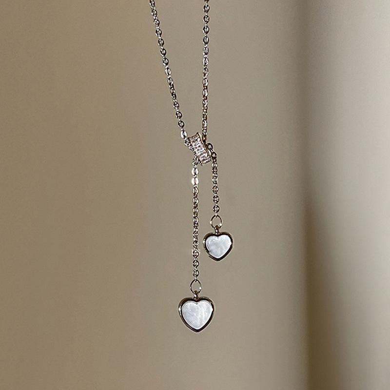 

Summer small waist temperament dripping oil love fringed pendant necklace women s light luxury fashion collarbone chain accessories neck chain
