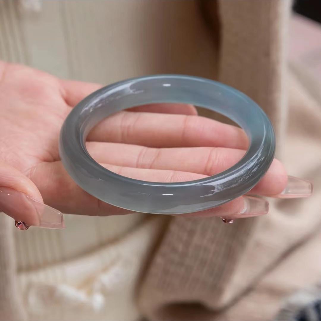 

Халцедон Кури Синий Акварельный Пухлый Агат Браслет для Женщин 62